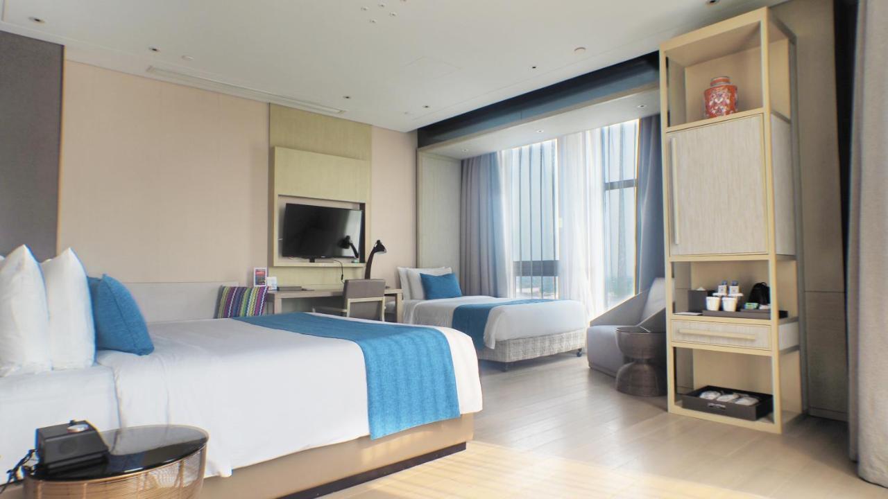 Novotel Shanghai Clover Екстериор снимка