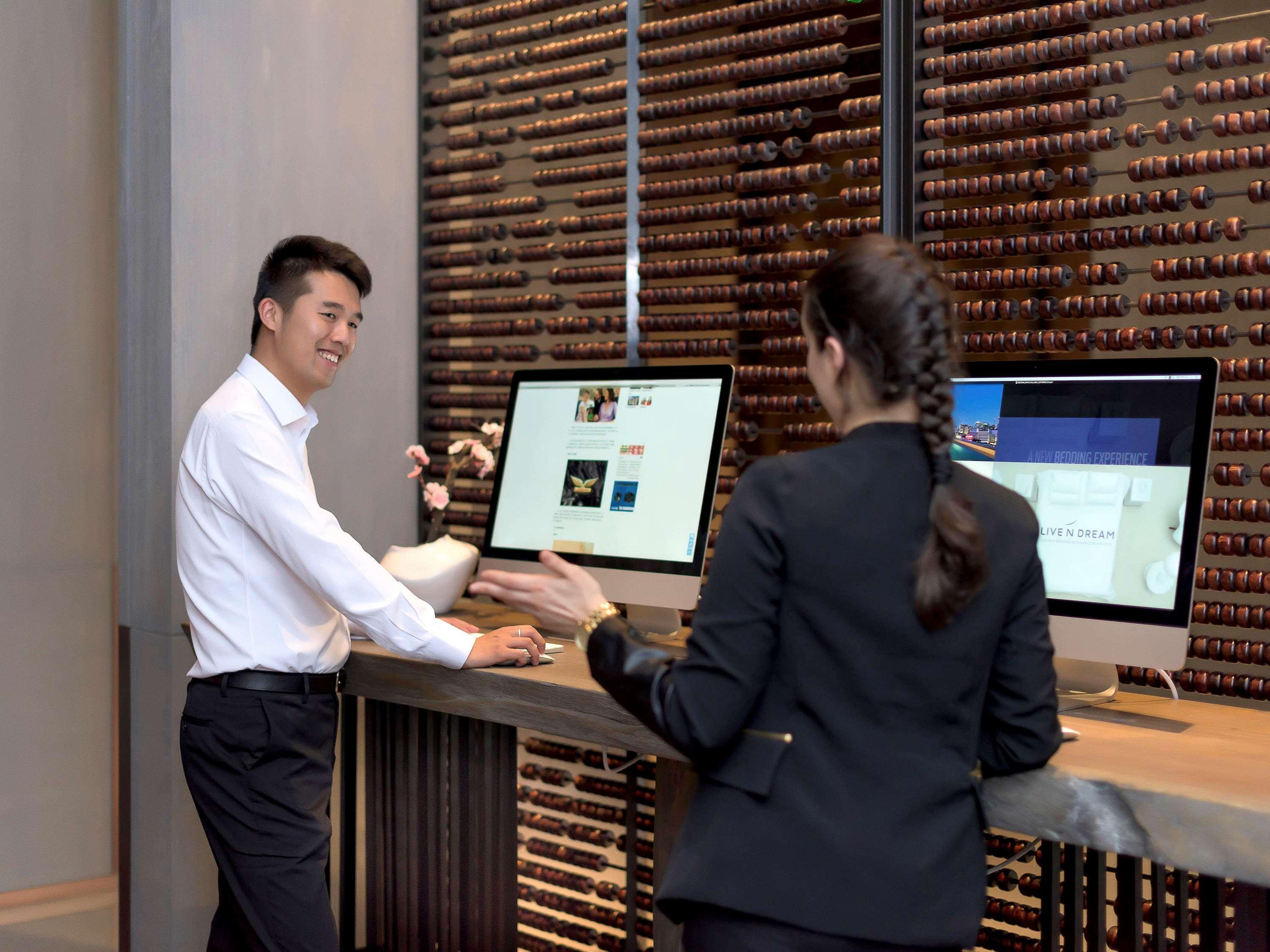 Novotel Shanghai Clover Екстериор снимка