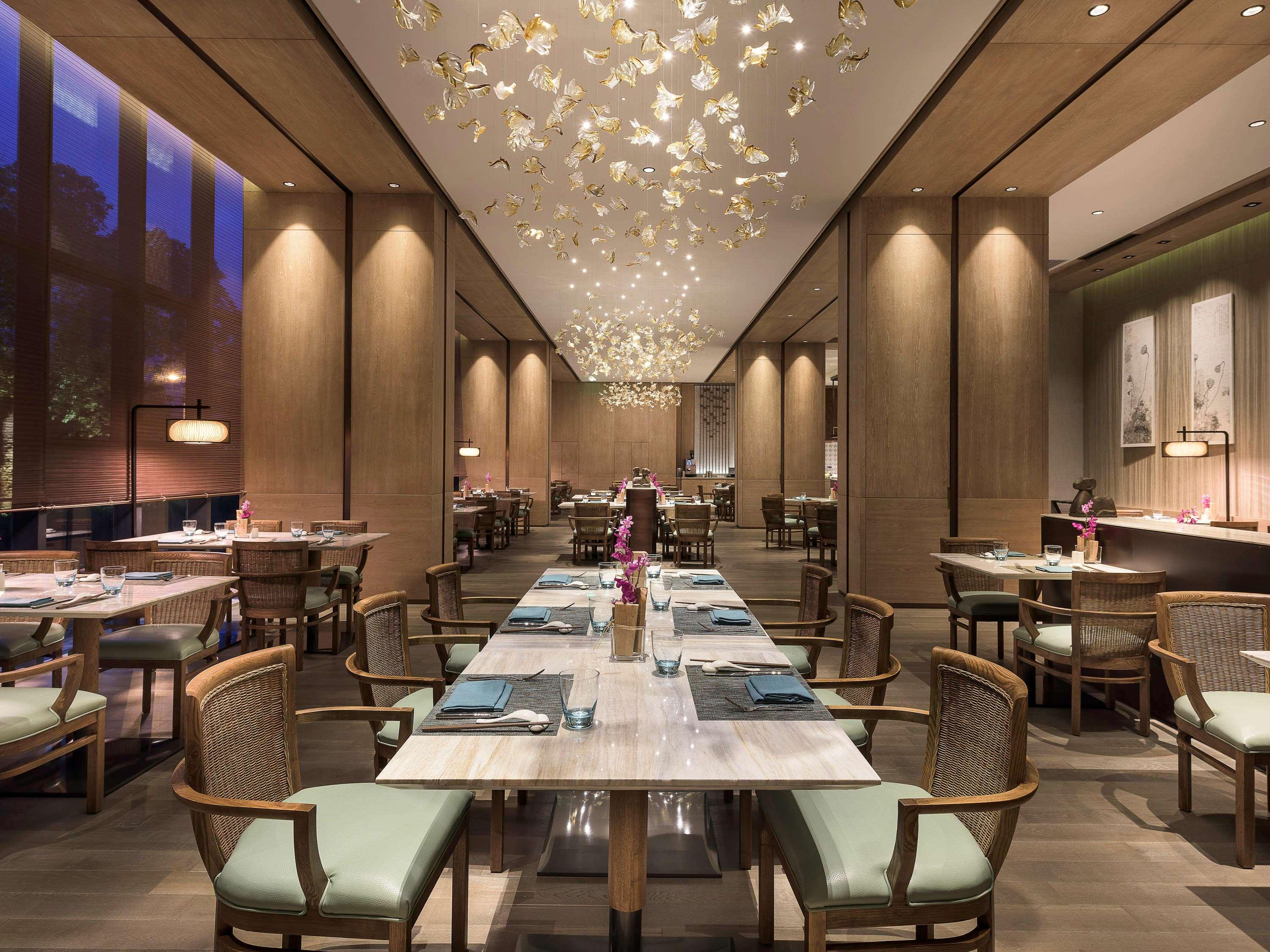 Novotel Shanghai Clover Екстериор снимка