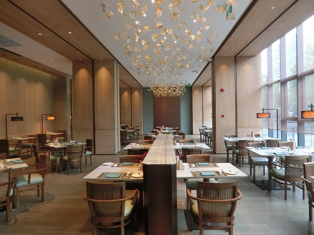 Novotel Shanghai Clover Екстериор снимка