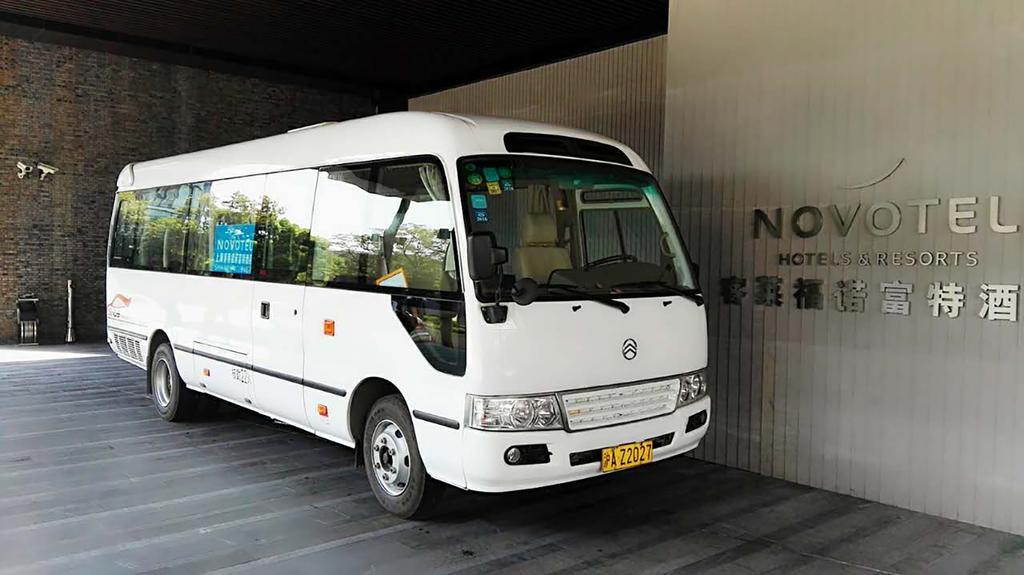 Novotel Shanghai Clover Екстериор снимка